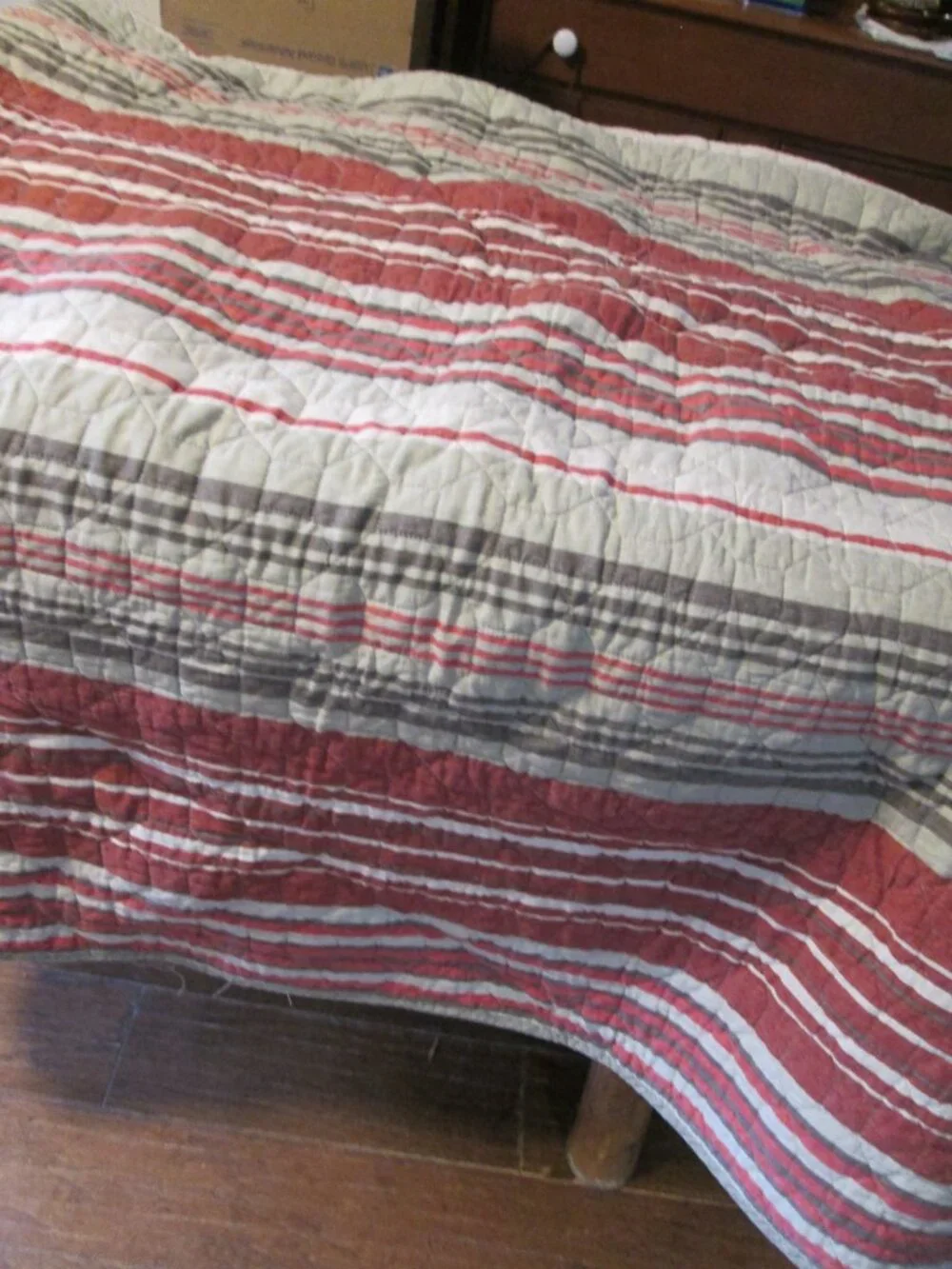 vtg 100 cotton Eddie Bauer striped reversible quilt King siz 94 x105 striped